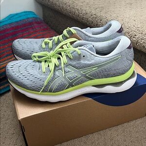 ASICS Women's Gel-Nimbus 24 Grey and Lime Athletic Shoes NWT